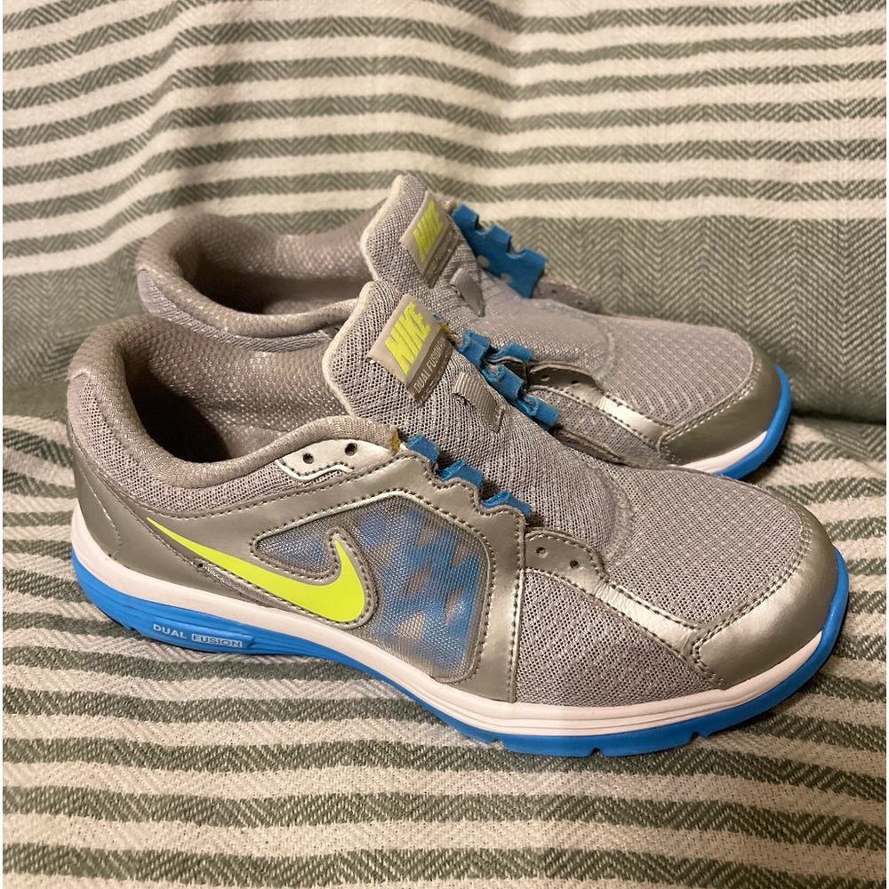 Nike Dual Fusion Run‎ Size 9 (need laces)